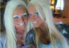Wymalowane blondyny.