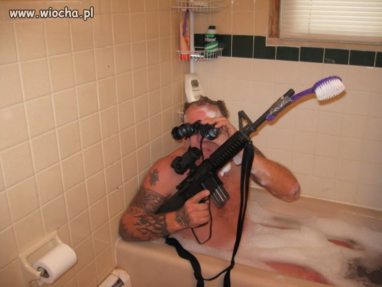 Rambo w kąpieli