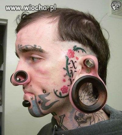 Kto normalny robi sobie takie rzeczy..??
