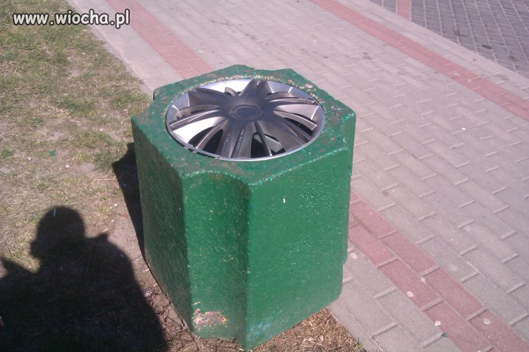 W wolinie mamy fajne śmietniki