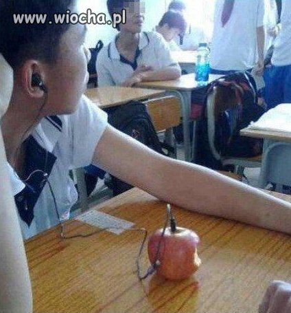 APPLE