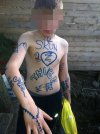 Gangster z tatuażami 