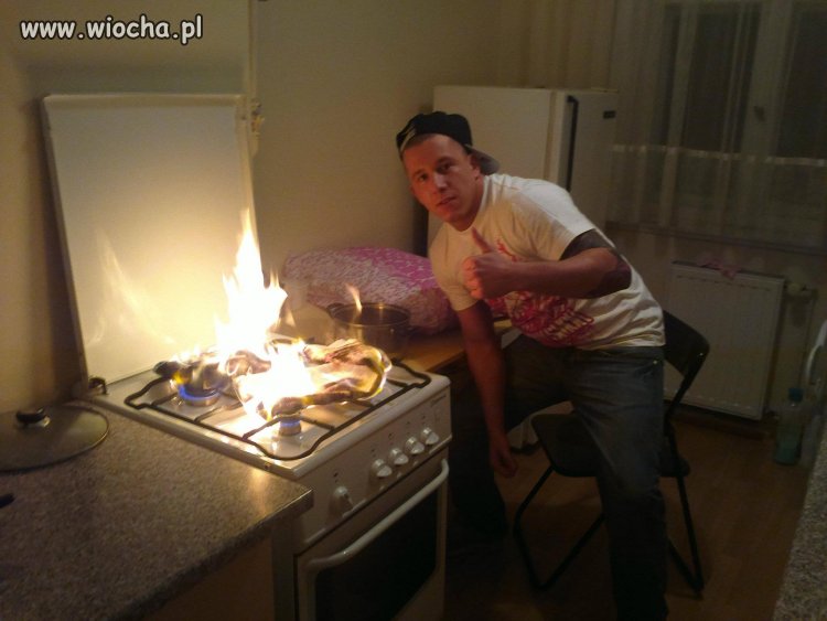 Szpan na płonącą kuchenkę gazową 