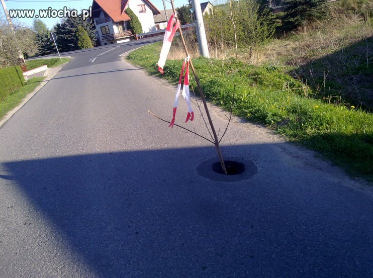 Uwaga na dziure...