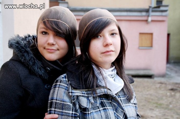 Co one mają na (w) głowach?