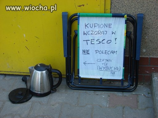 Ludzie korzystają z promocji