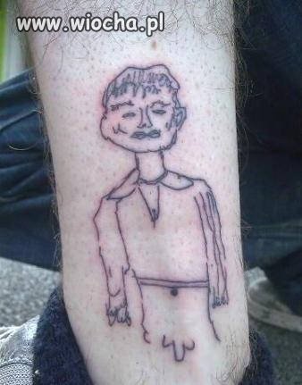 Dzieło "utalentowanego" tatuażysty...