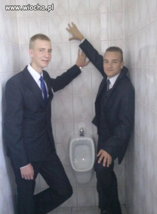 Gangsta z pisuarem 