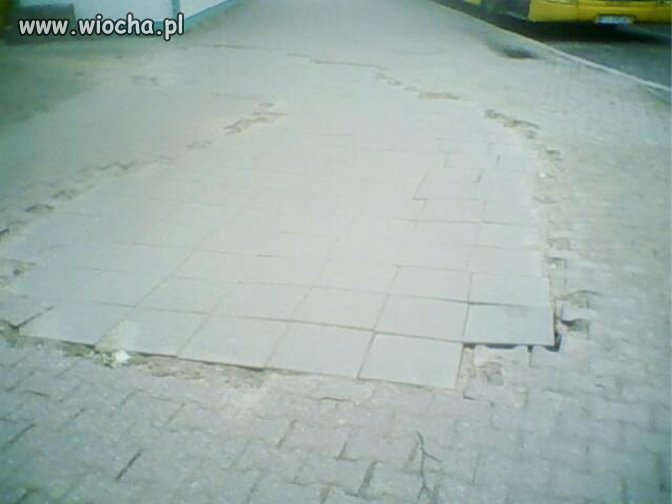 Chodnik w centrum miasta...