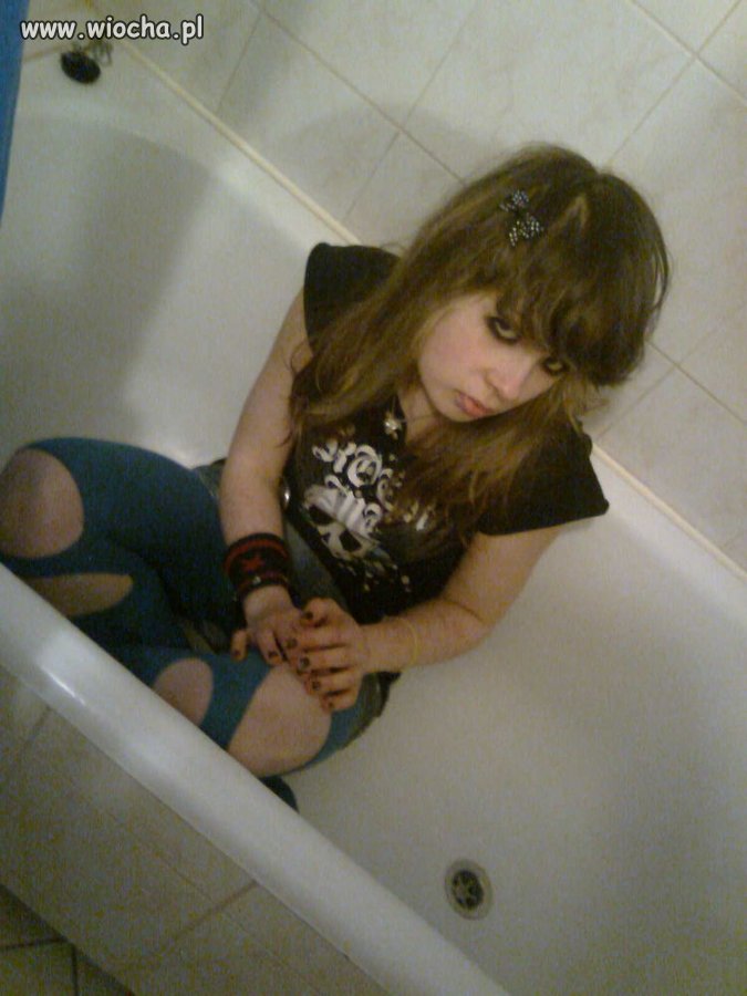 Emo w wannie