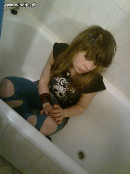 Emo w wannie