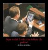 Dla każdego posła Tablet, i po jednym w zapasie 