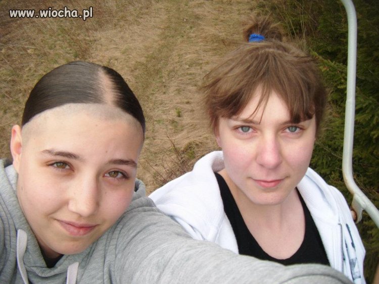 Obydwie to dziewczyny 