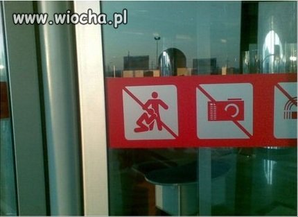 Zakaz w galerii... i nagły spadek