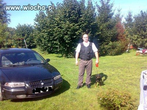 Jest fura, mój pies obronny, kamizelka ochrony i pełny lans