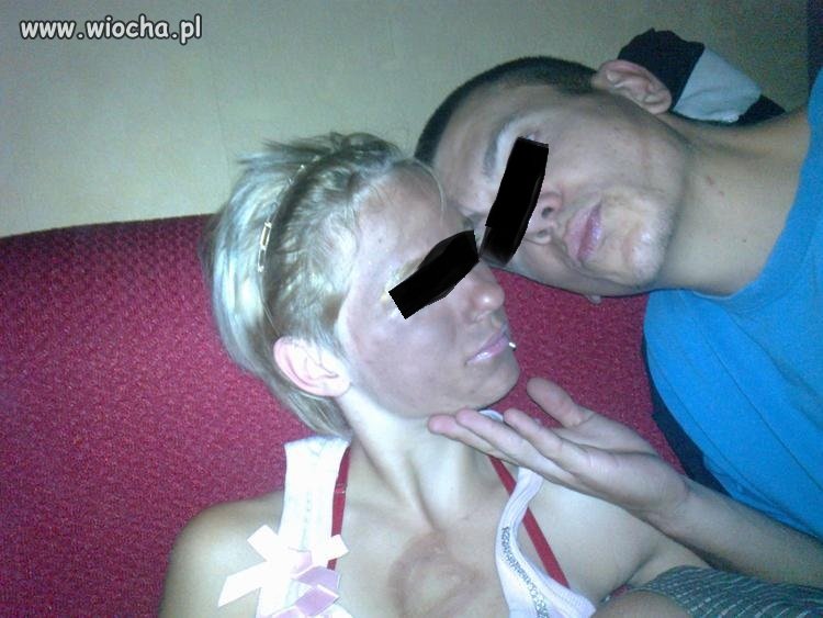 Ktoś chyba przesadził z pudrem ...