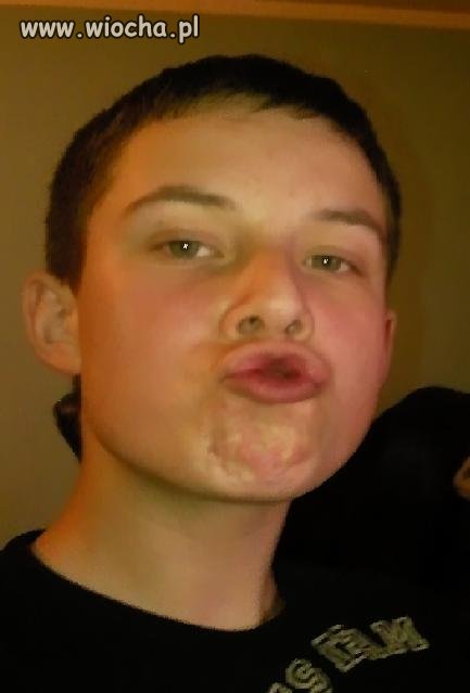 Duck face