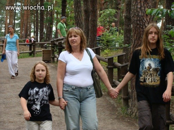 Metalowcy- twardziele...a mamusia za rączkę prowadzi..