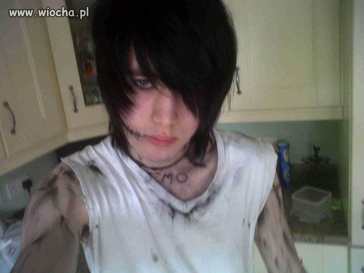 Emo...