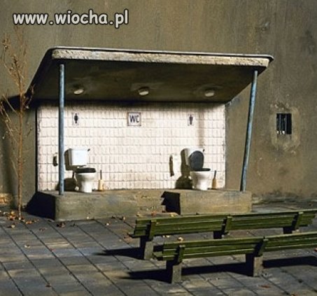 Teatr dwóch aktorów.