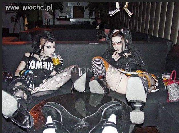 Zombie girls