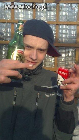 Czapa gangsterska jest