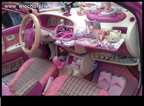 Ktoś chyba bardzo lubi Hello Kitty.