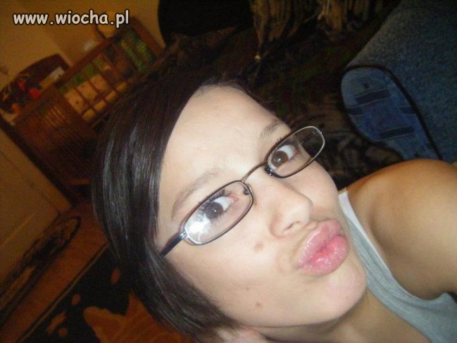 Muaaah ; *