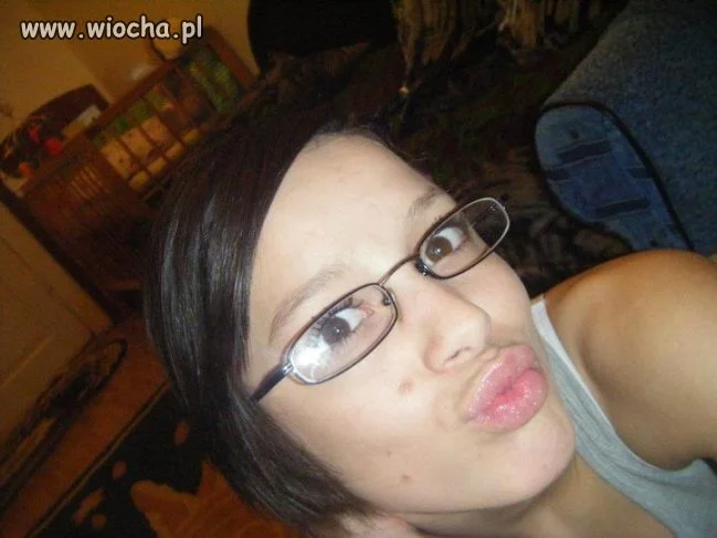 Muaaah ; *