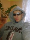 Okularki są, dzióbek jest i wiocha na Facebooku