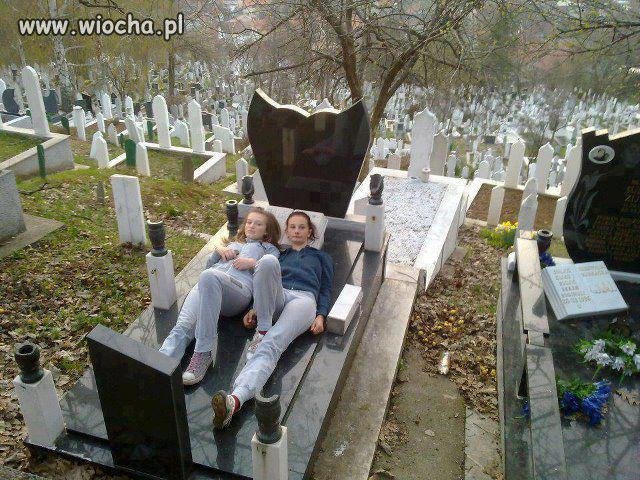 Zero szacunku dla zmarłych