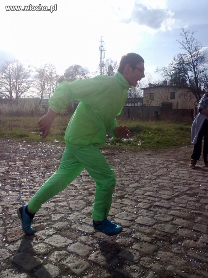 Nie ma to jak zajebisty dres i buty pod kolor...