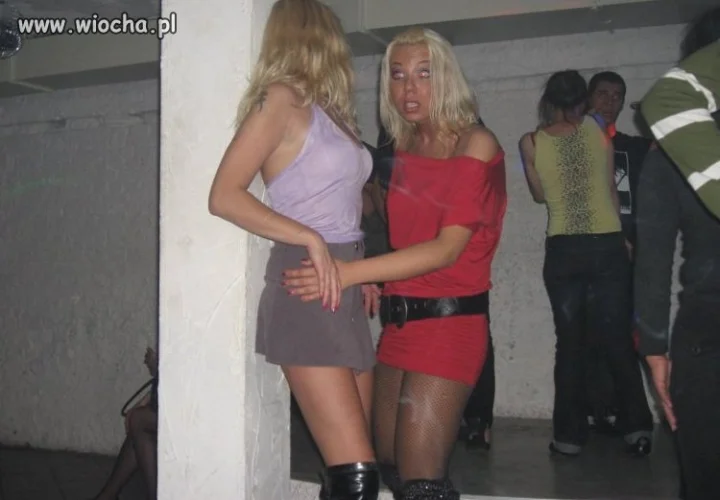 Blondyneczka-skwareczka 