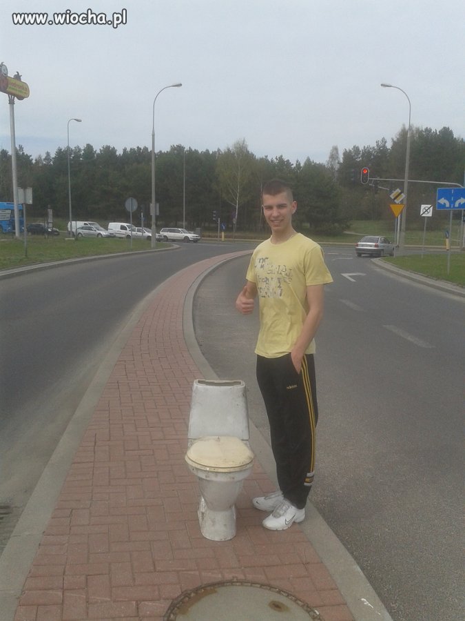 Lans na kibel jeszcze na dodatek w takim miejscu