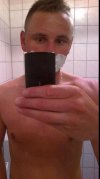 Podpis: Czasami dostaje wścieklizny 