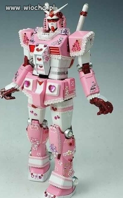 Krzyżówka transformersa z hallo kitty