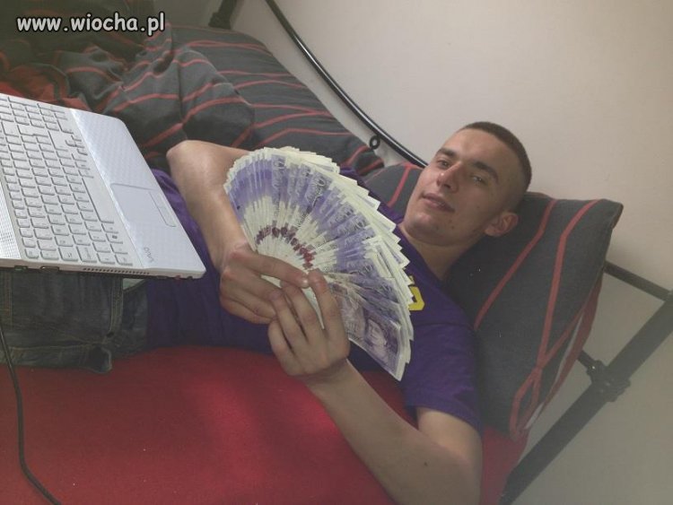 Lans na funty  i białego laptopa a...