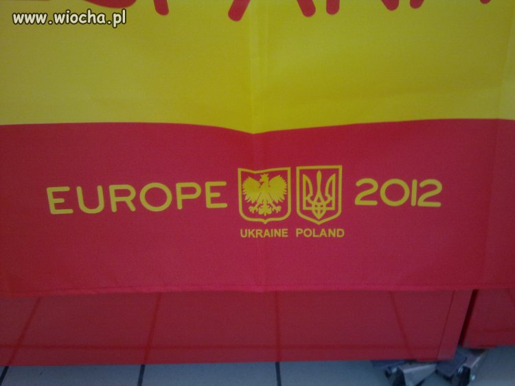 Pomyłka w Hispzanii na flagach i szalikach na euro 2012