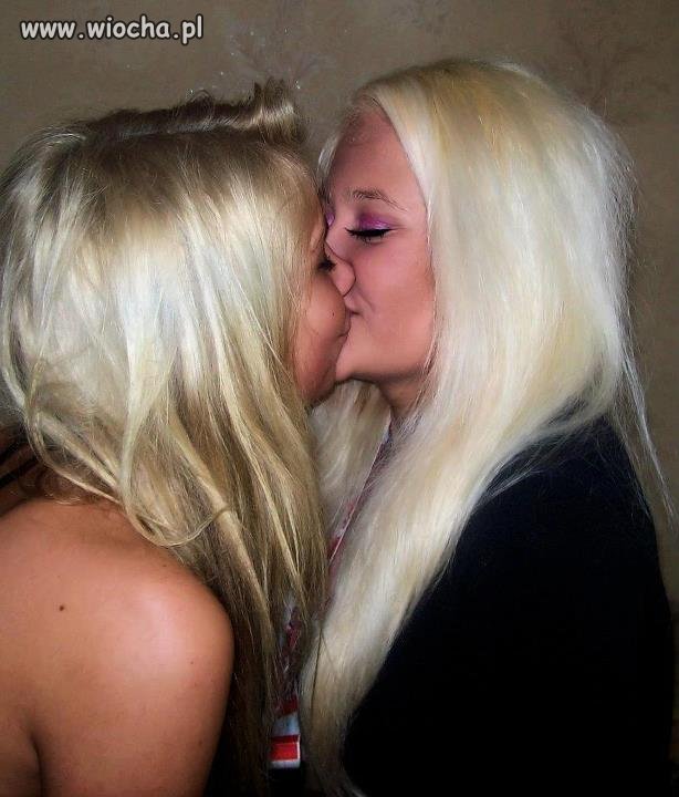 Makijaż, tleniony blond 