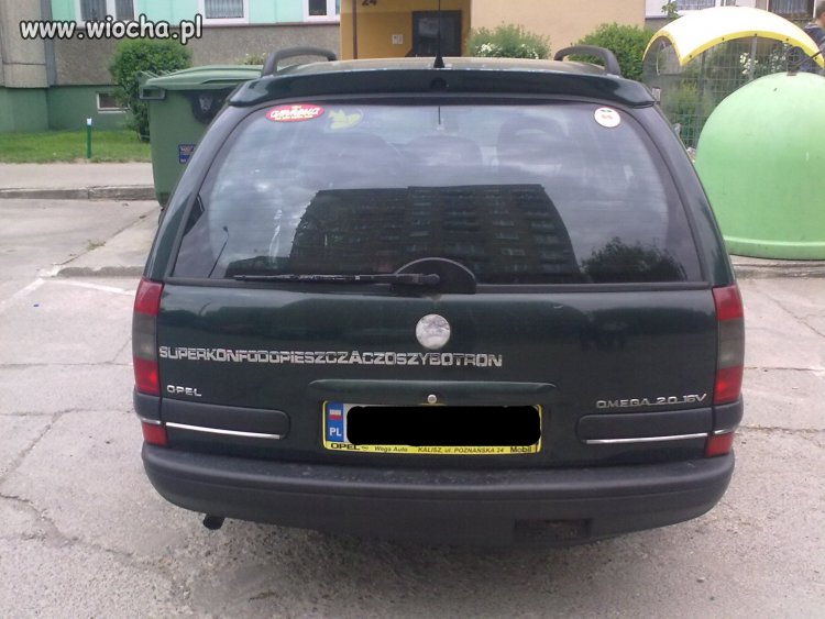 Superkonfodopieszczaczoszybotron