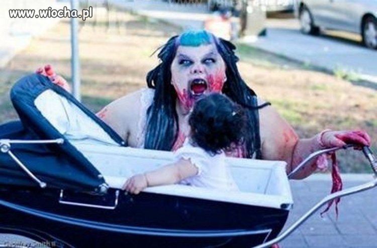 Wtf ??? zombie mama ?