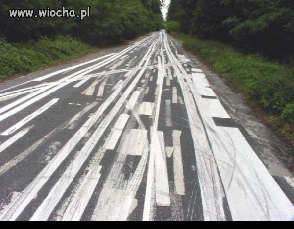 To chyba te nowe autostrady na EURO.