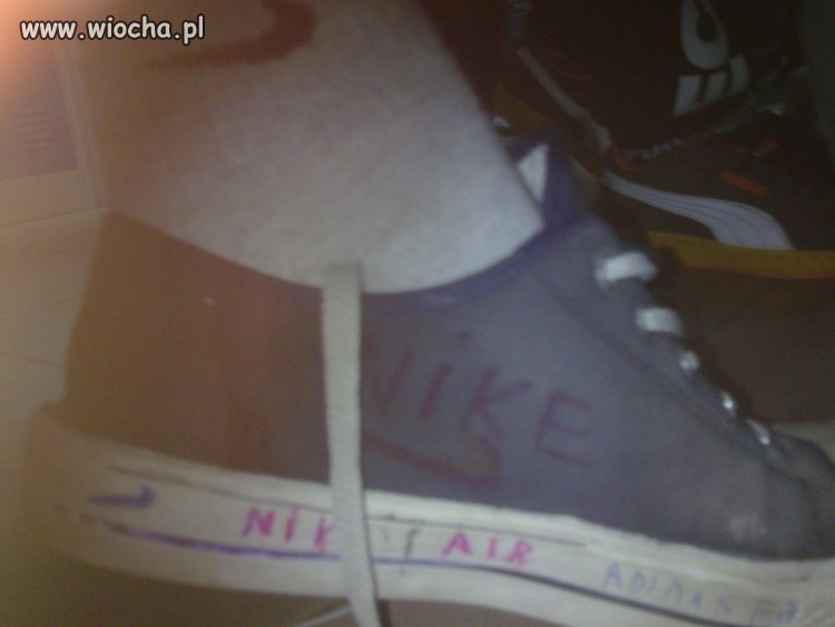 Nike Air, Adidas F30