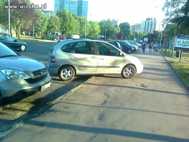 Kolejny kierowca, który musi się wyróżniać...