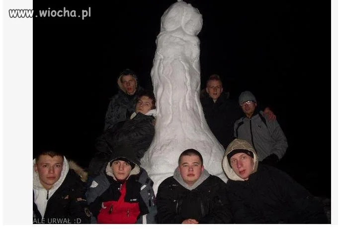 Sami "mężczyźni" i śniegowy k***