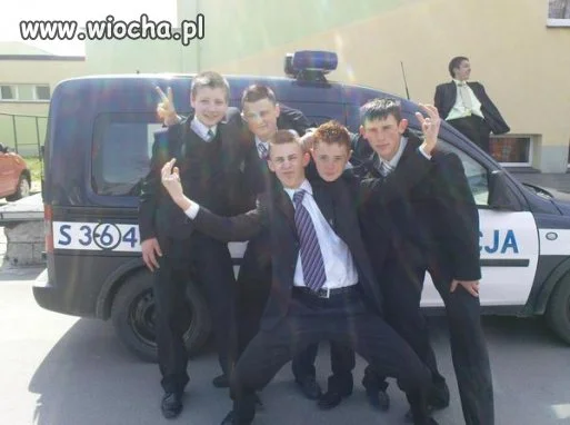 Opis; Twardziele...
