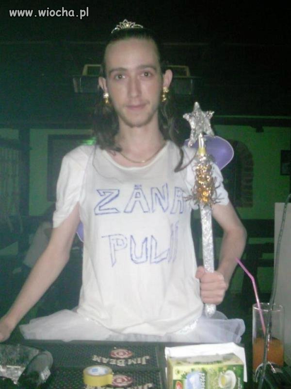 Koniecznie trzeba się pochwalić na facebooku