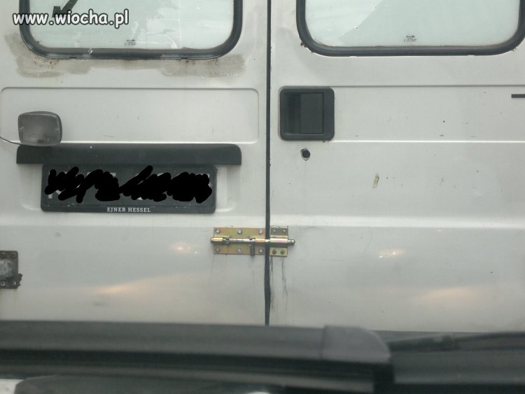 Tu mamy przykład przysłowia "Polak Potrafi"