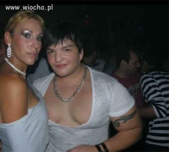 Przepraszam która to kobieta?