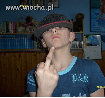 Czapka większa ode mnie